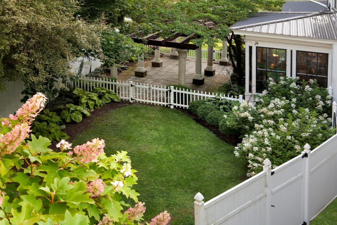 Bluefield Inn, A Select Registry Propery Extérieur photo